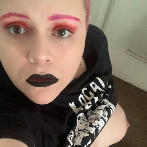 Amateur Tomboy Fishnet Nudes