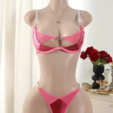 Cutout Deep V Heart Clasp Set