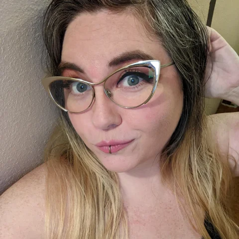 Live Webcam With A Sexpert