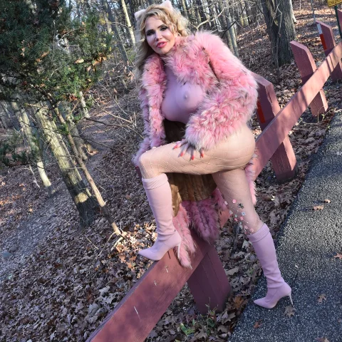 Victoria Zdrok Side of the road in pink fluffy