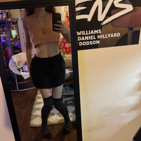 Crop Top Nudes