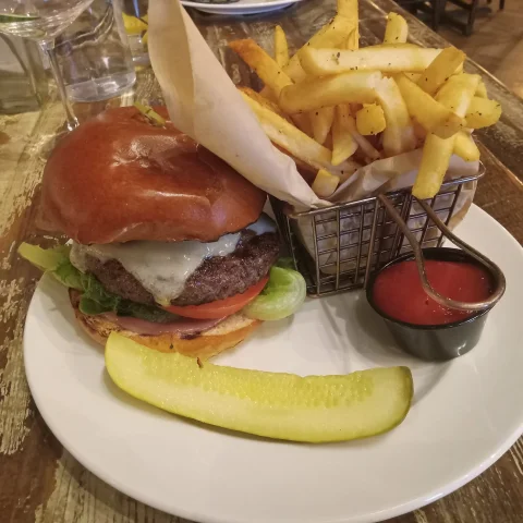 Gift Me Cheeseburger