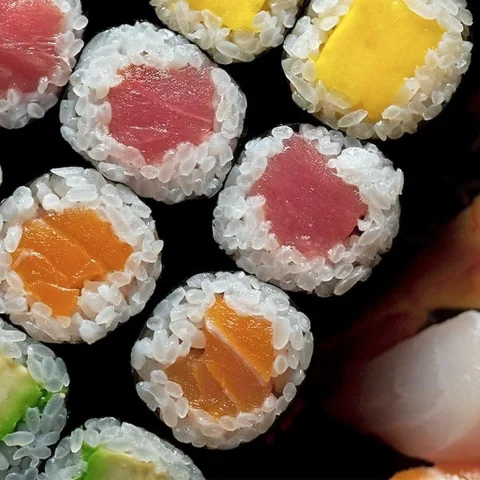 SPOIL ME Sushi