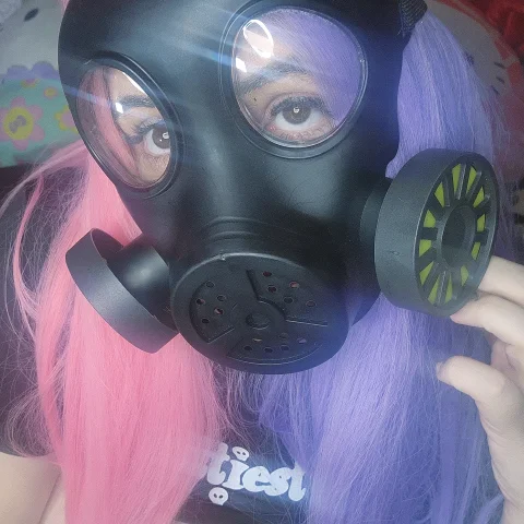 HAIRY GAS MASK GIRL