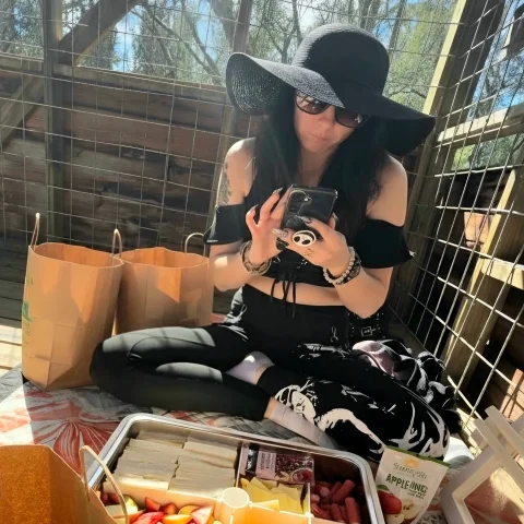 Spoil Me with Fresh Groceries