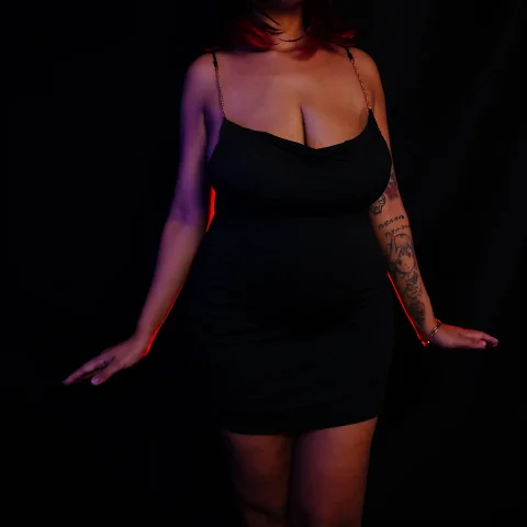 Photo shoot of your stepmother in a date night dress