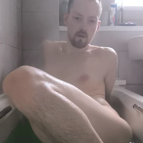 Masturbating In The Bath Photoset