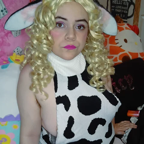 BBW Cow Cosplay