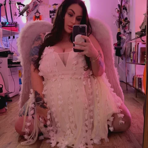halloween costume sponsor