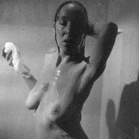 Frenchy Mymy, Shower Pleasure in 35mm