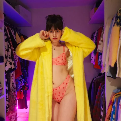 THE YELLOW COAT- NSFW photoset