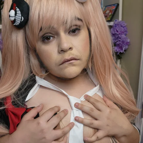 Junko Enoshima Danganronpa Cosplay