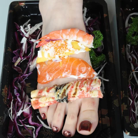 Sushi Feast on Yu Yu's Feet - Digital Photo Set