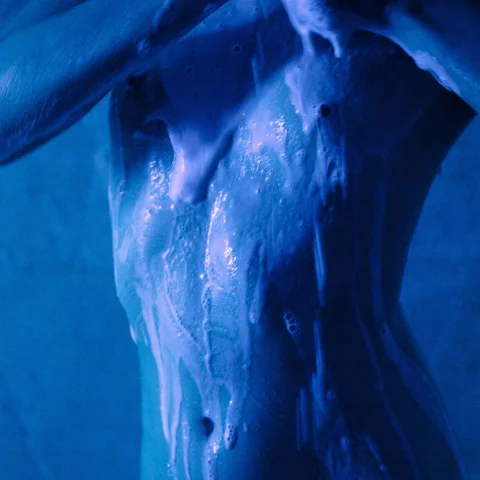 Alora Laura, Erotic Blue Shower
