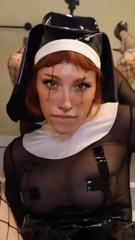 Elle Marz