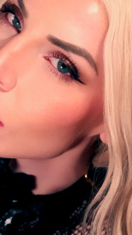 Goddess Blonde Kitty