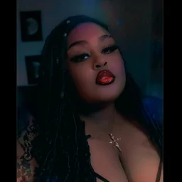 Madame Krimson Divine