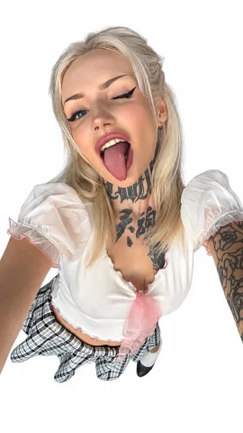 Xandra Bliss