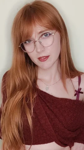 Redhead Elle