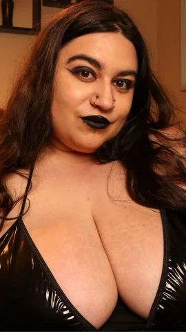 Goddess Grandiose