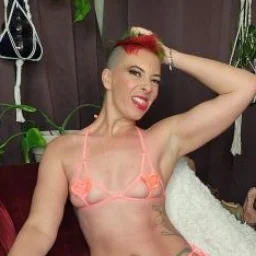 Roxy Renee