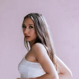 Laura Quest