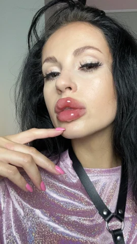Maxi Lipz