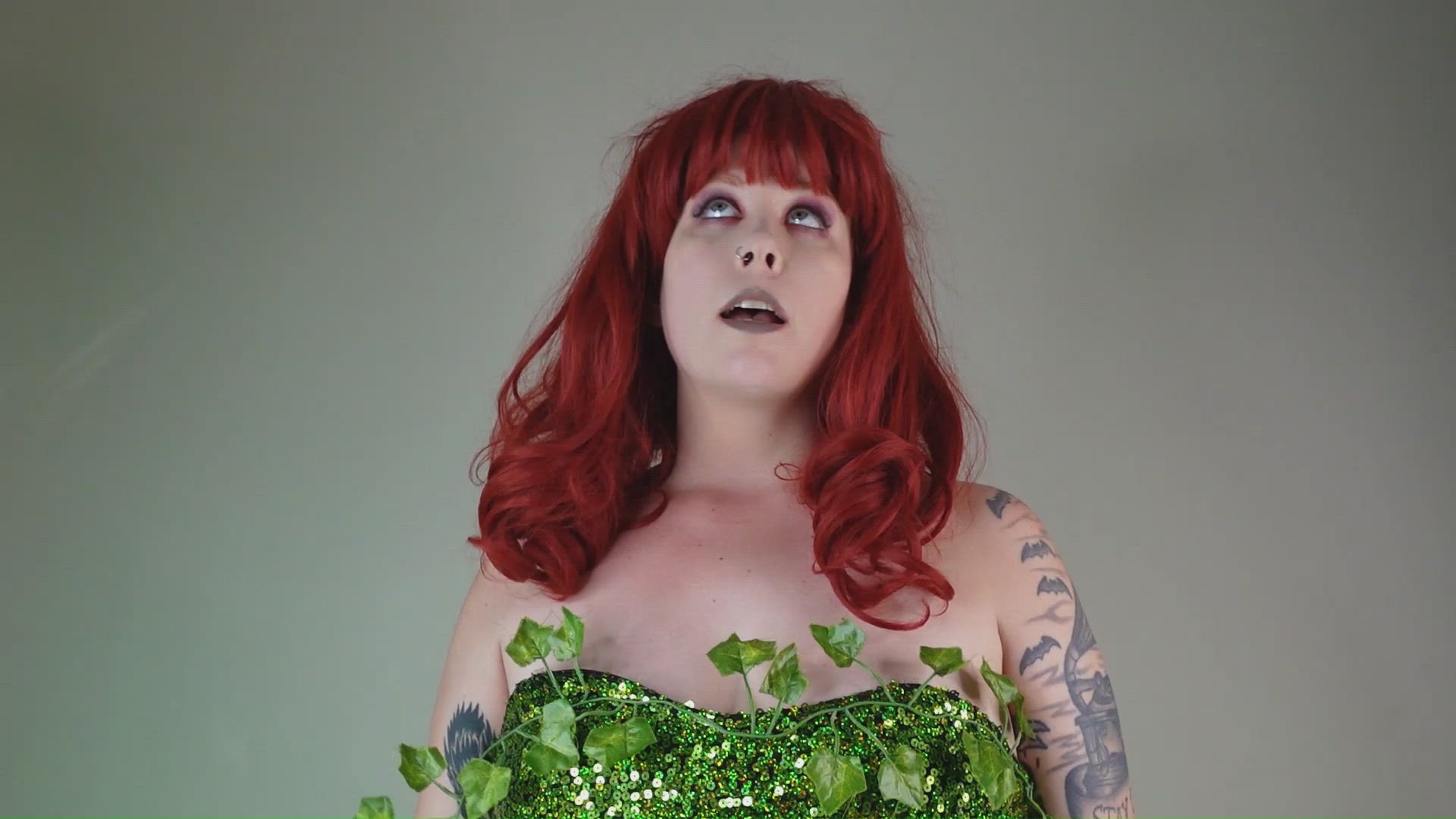 Poison Ivy GROWTH SERUM! Ending 1 Transformed to Horny Giantess- EXECUTRIX POV KISSED TO END