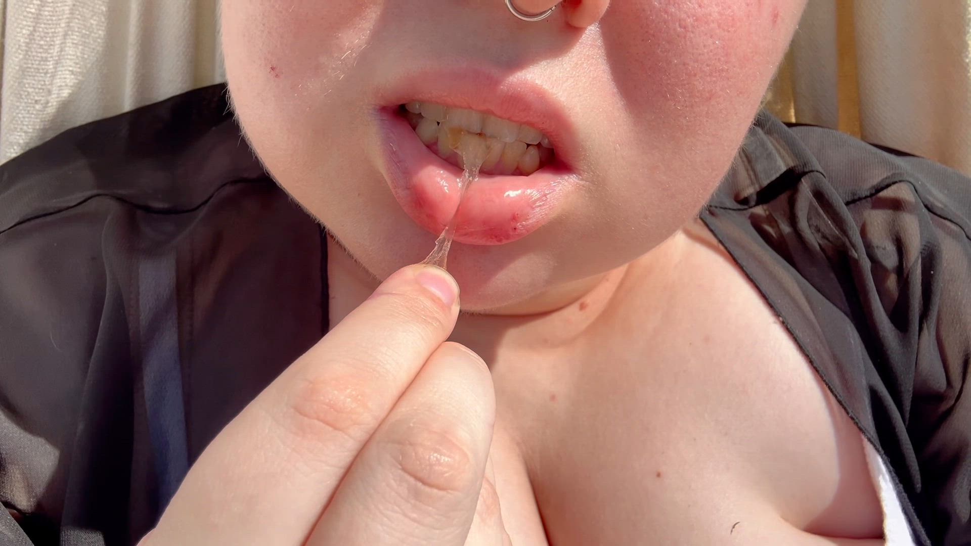 Messy Gummy Chewing in a Hummock