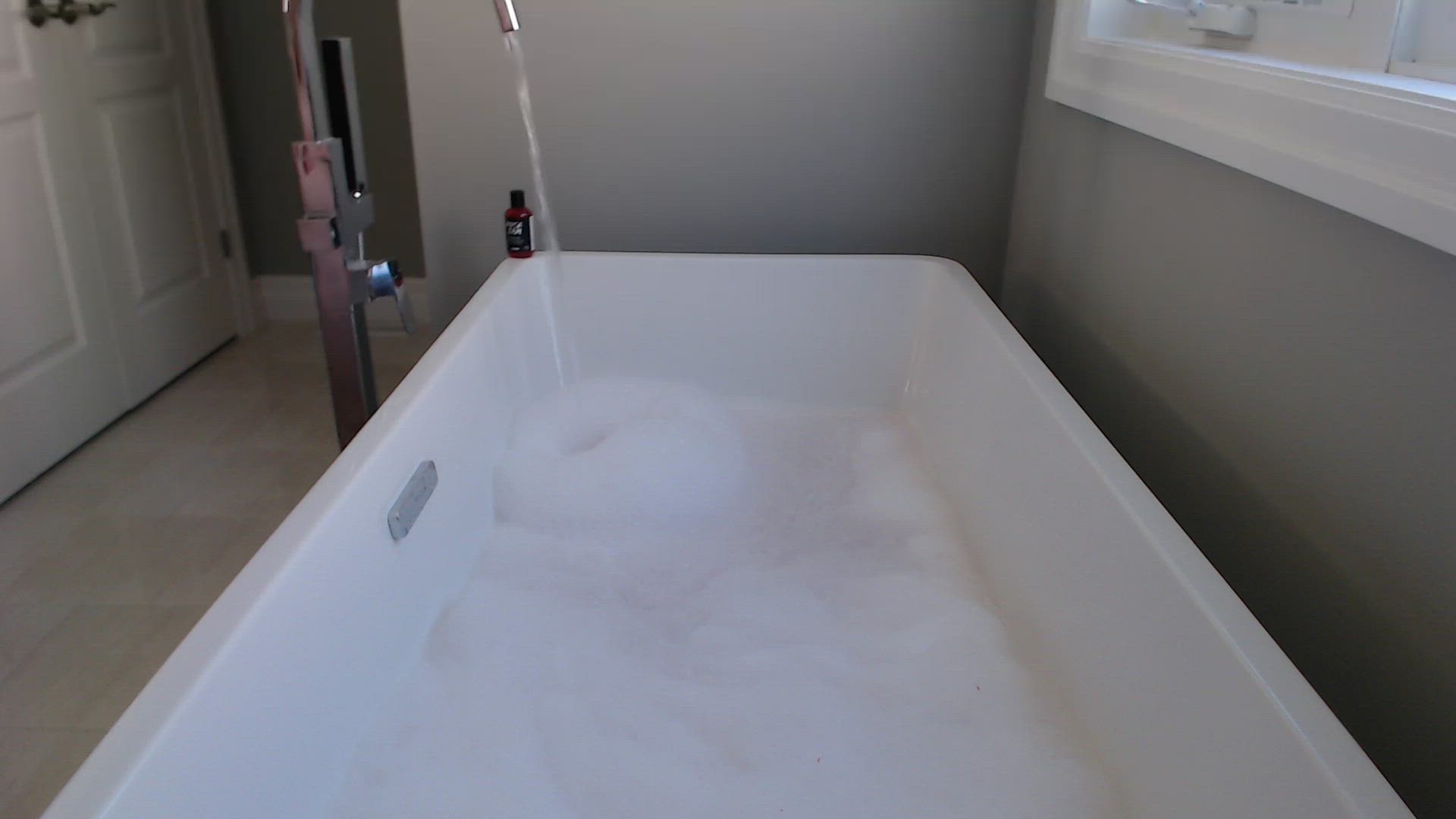 Bubble Bath Footjob