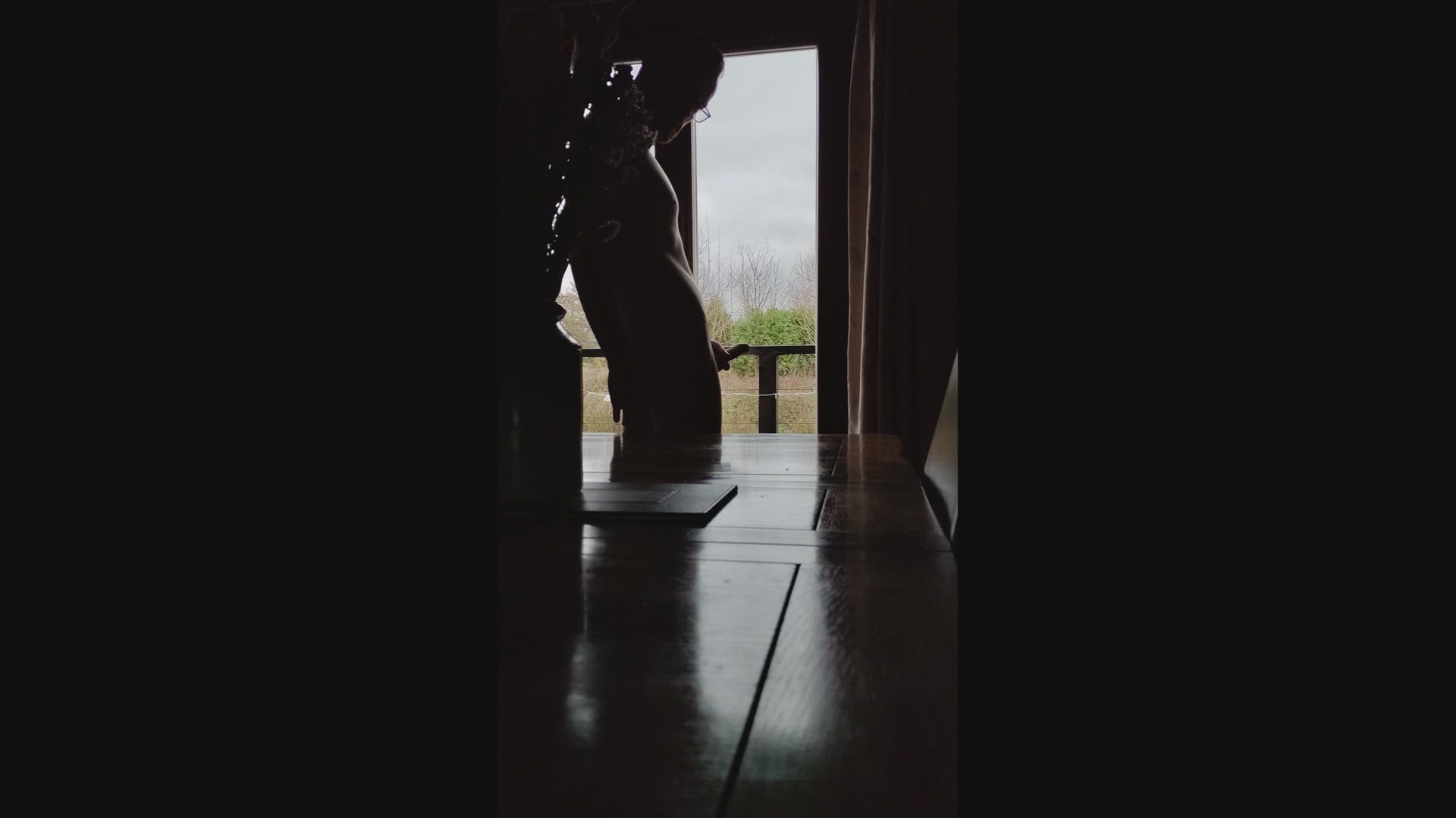 Silhouette Teasing Free