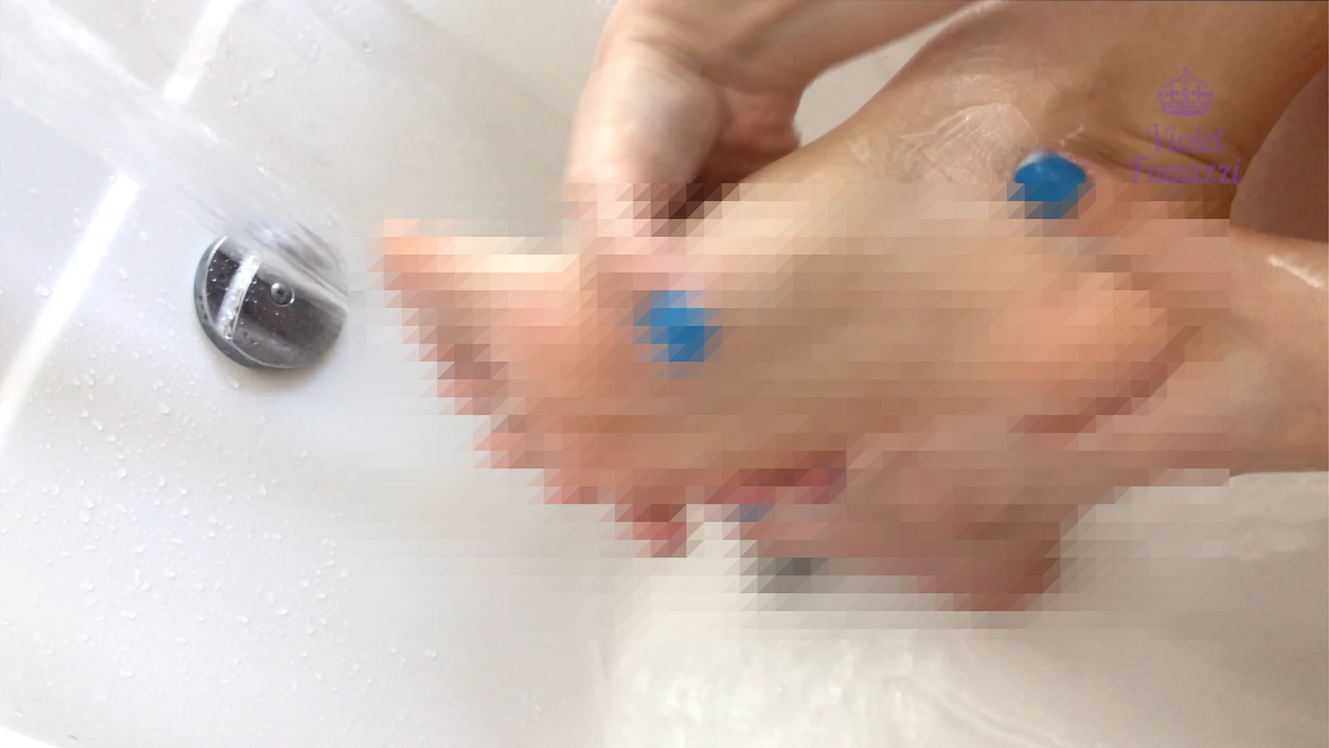 Foot Washing - Blue Nails