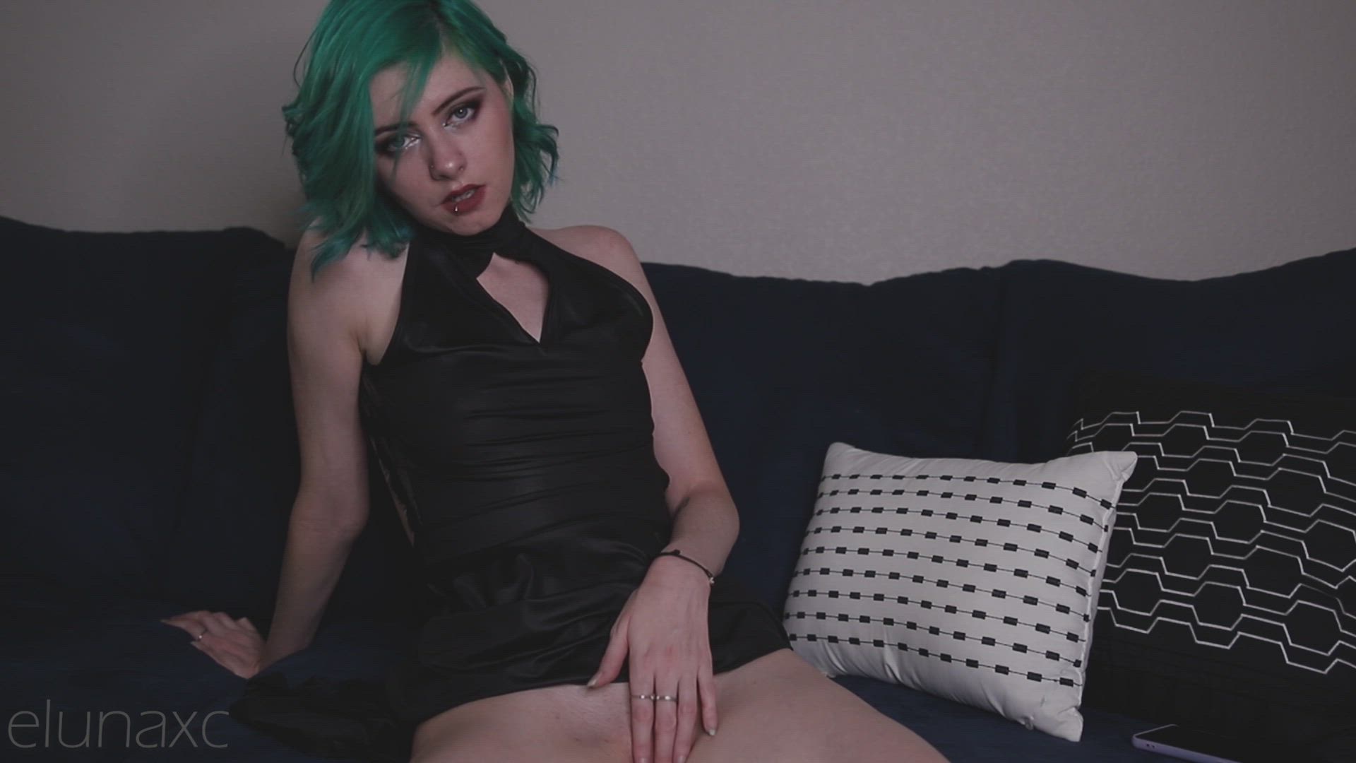 Femdom Pee Your Pants for me JOI