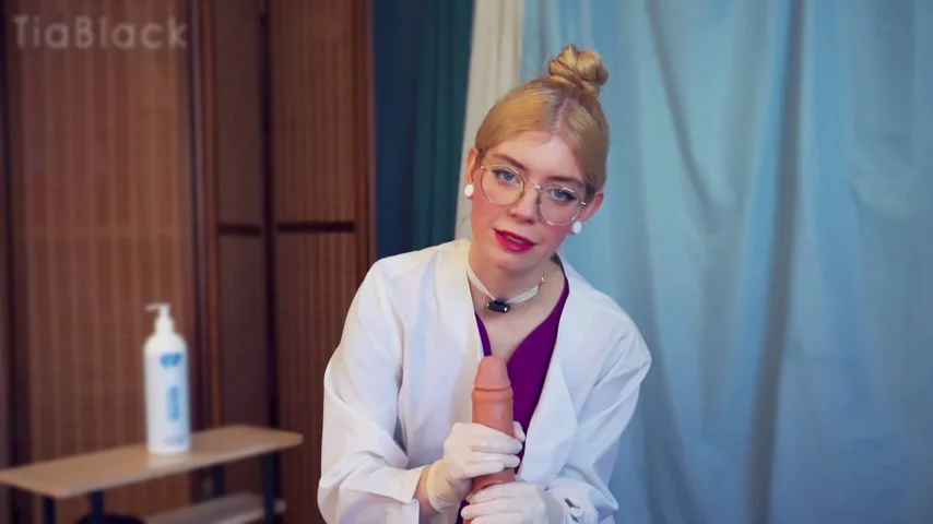 Penis Examination Turns Into Handjob And Cum Encouragement With Doctor Tia Black