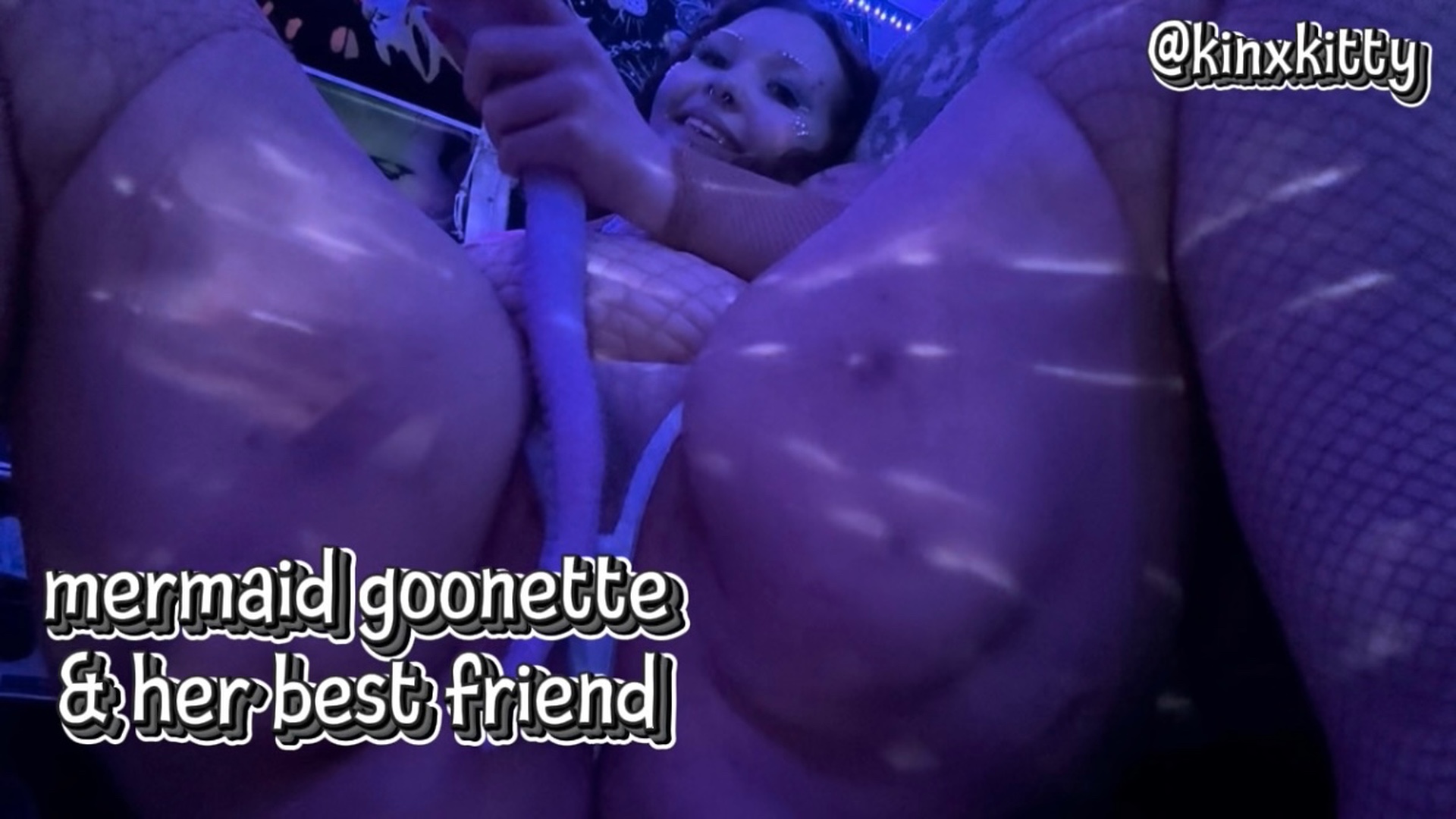 mermaid goonette & her best friend 🧜🏻‍♀️🌀🦑