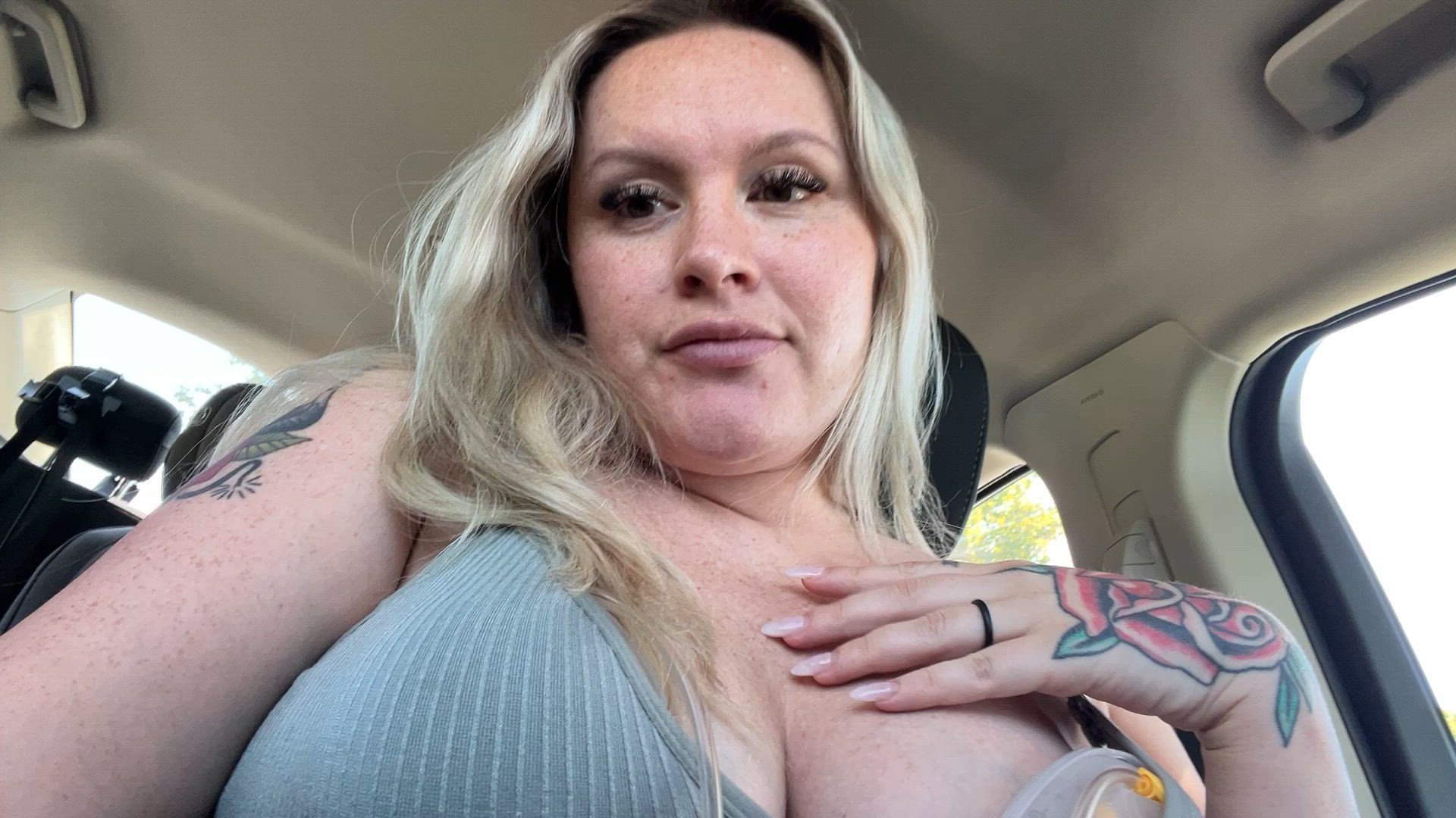 MILF Gets Caught While Pumping Breastmilk And Masturbating In A Parking Lot